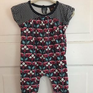 Very cute Tea outfit.